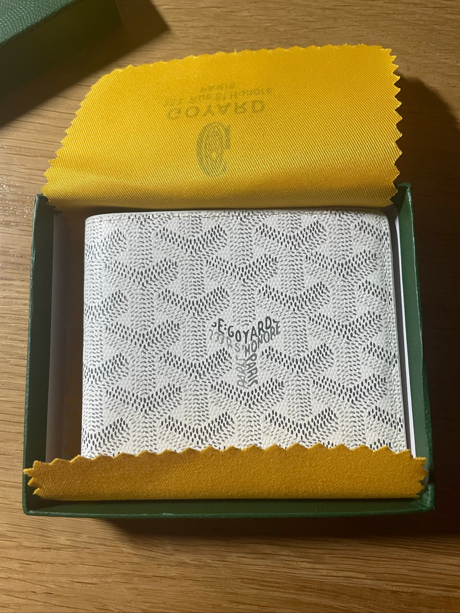 Saint Sulpice wallet – photo 3